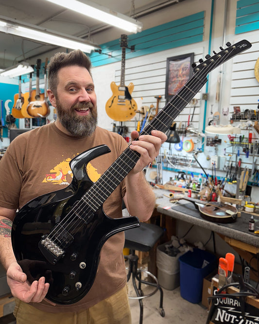 Showroom photo of Parker Fly Mojo Electric Guitar (2006)