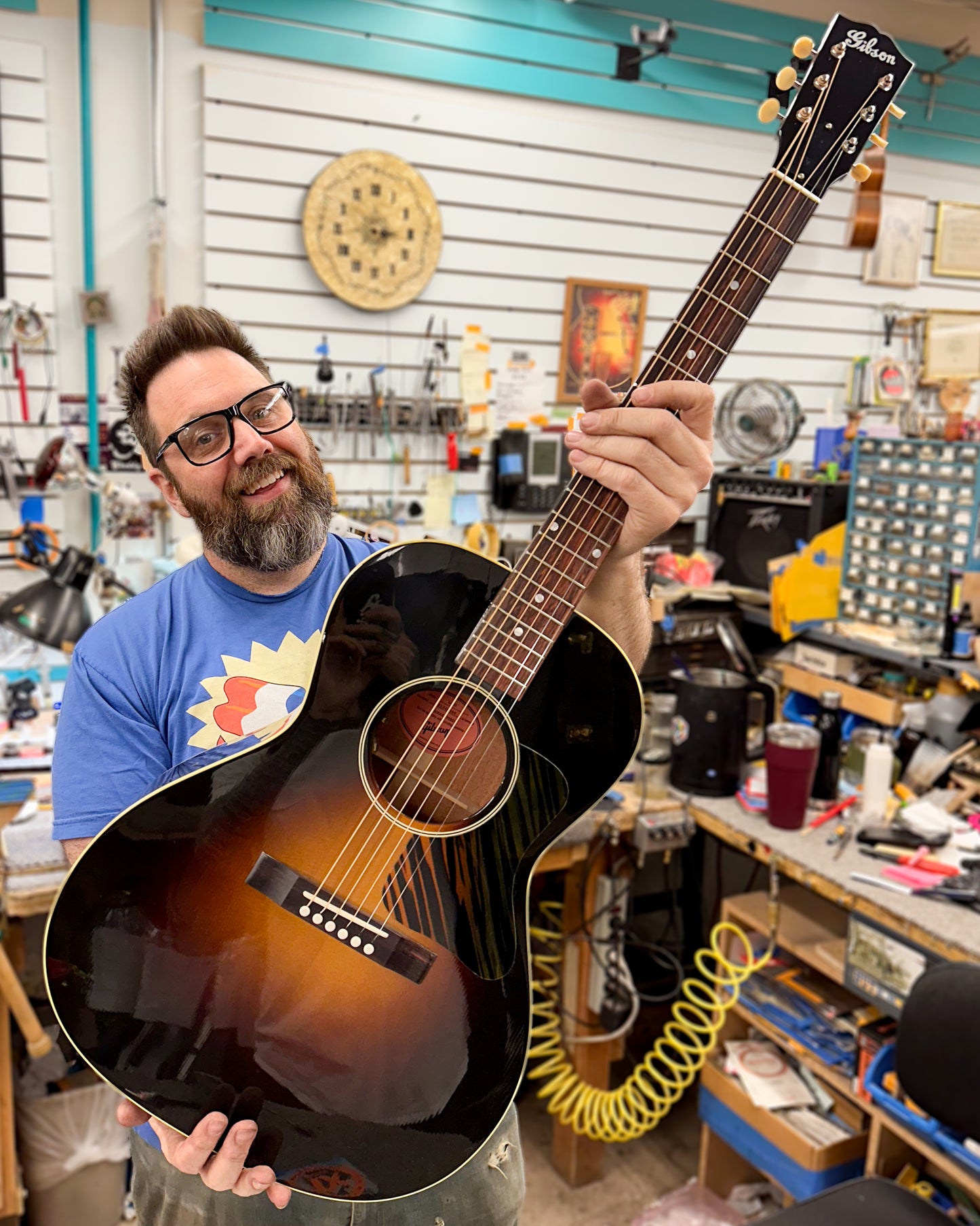 Showroom photo of Gibson L-00 Original Acoustic Guitar & Case, Vintage Sunburst (VTC Pickup)