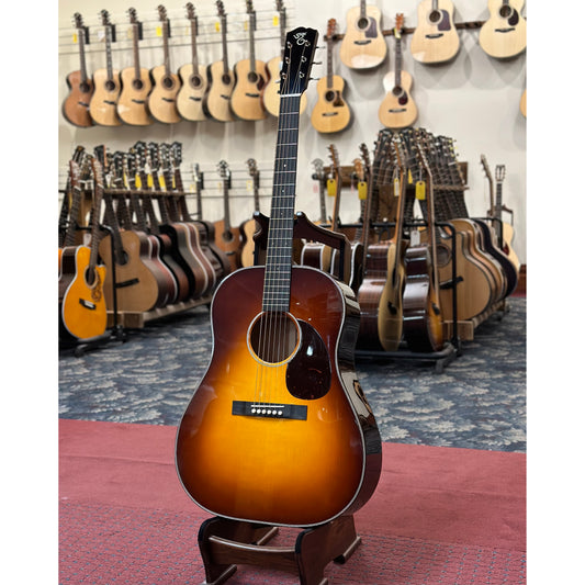 Showroom photo of Santa Cruz Vintage Southerner Custom Guitar & Case