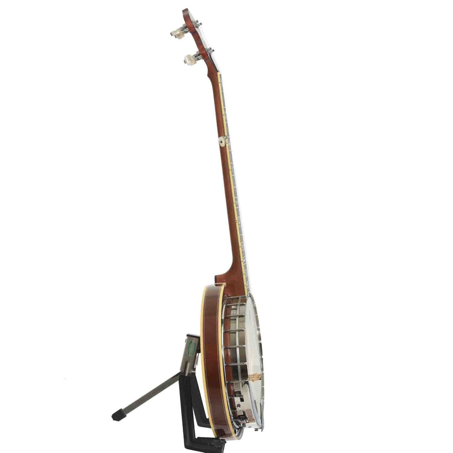 Full side of Washburn B-16