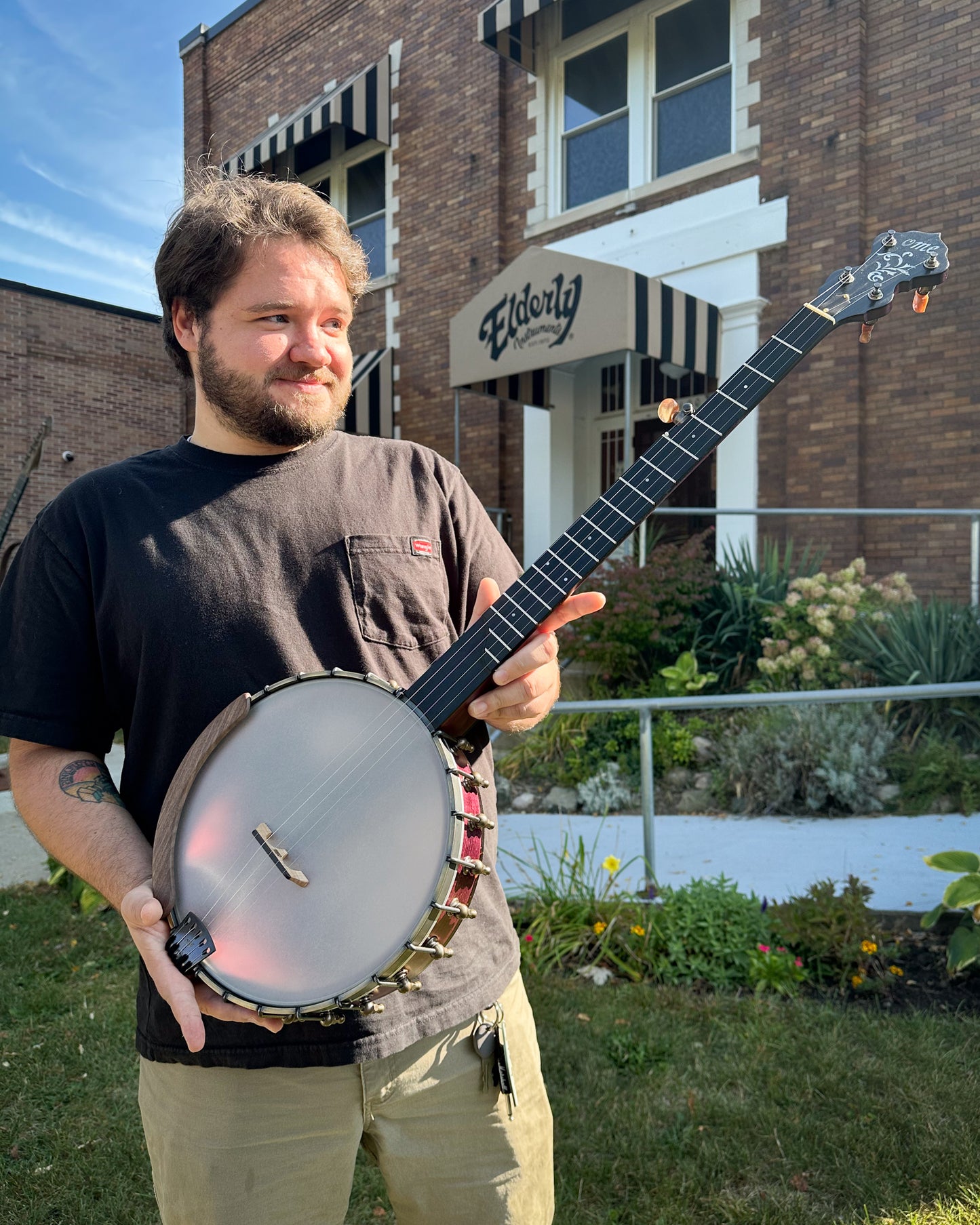 Showroom photo of Ome Jasmine Limited Edition 11" Open Back Banjo