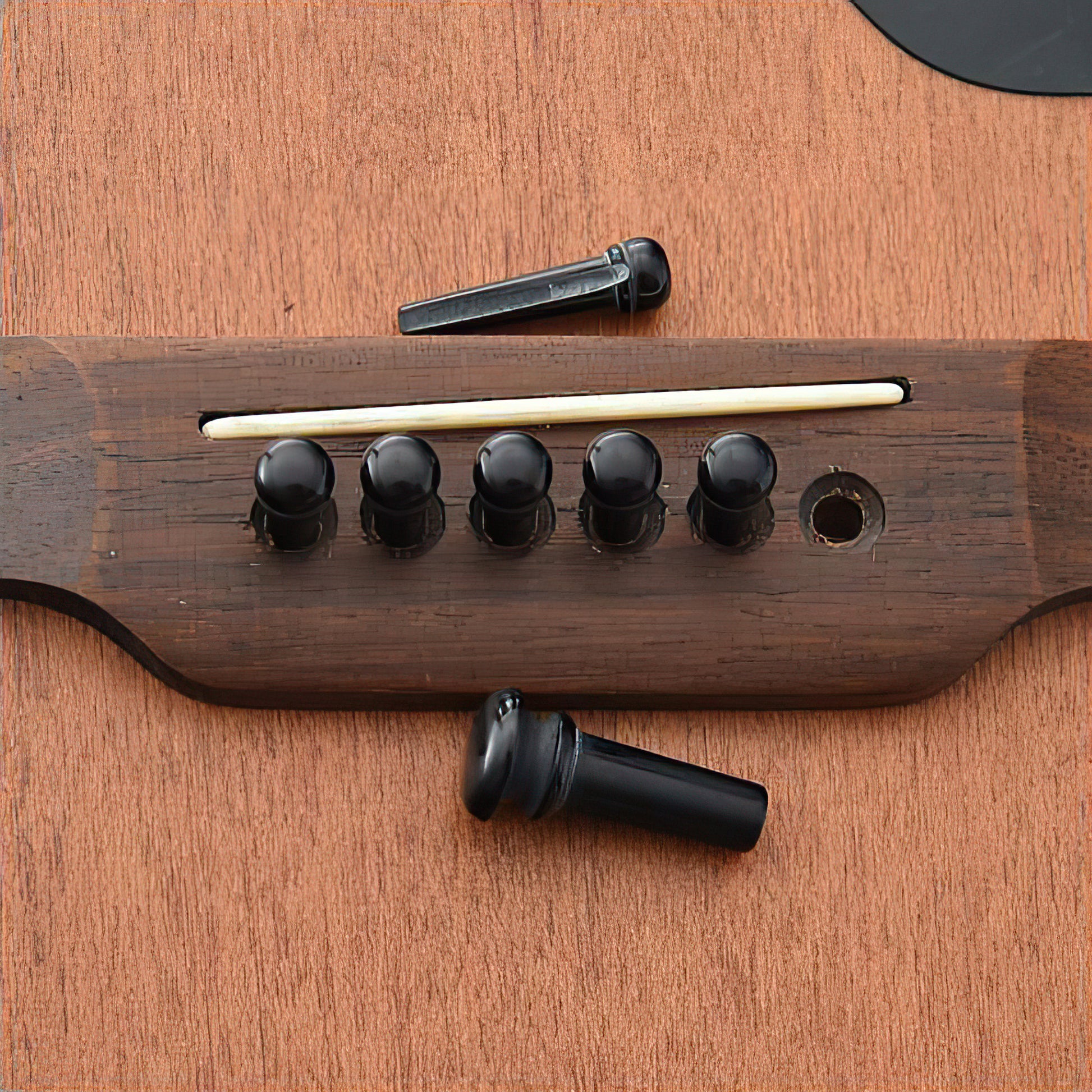 Antique Acoustics Replica Gibson Guitar Pin Set, L-00, L (1932-1941)