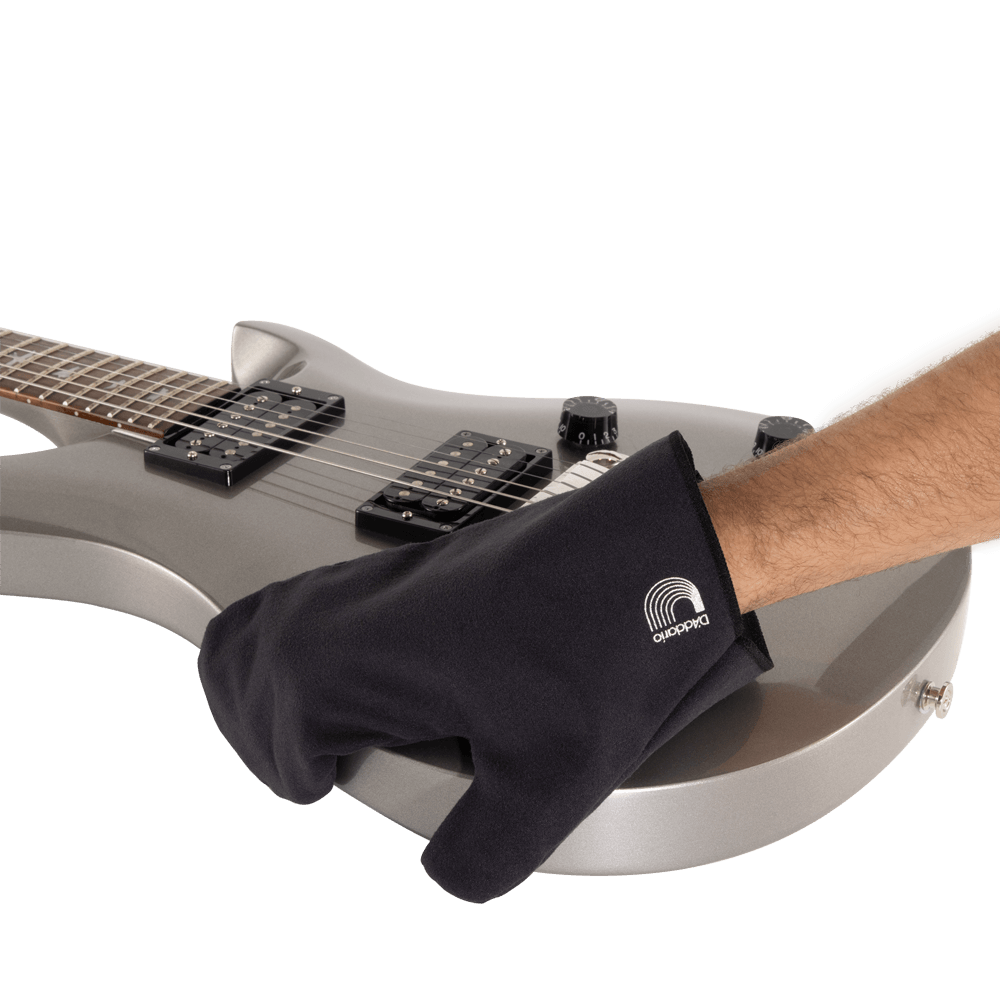 D'Addario Micro-Fiber Polish Mitt, In Use 1