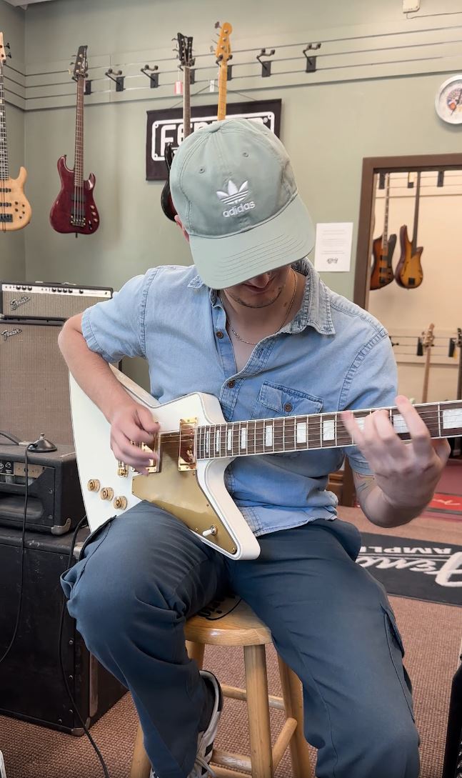 Showroom photo of Gibson Lzzy Hale Signature Explorer (2014)