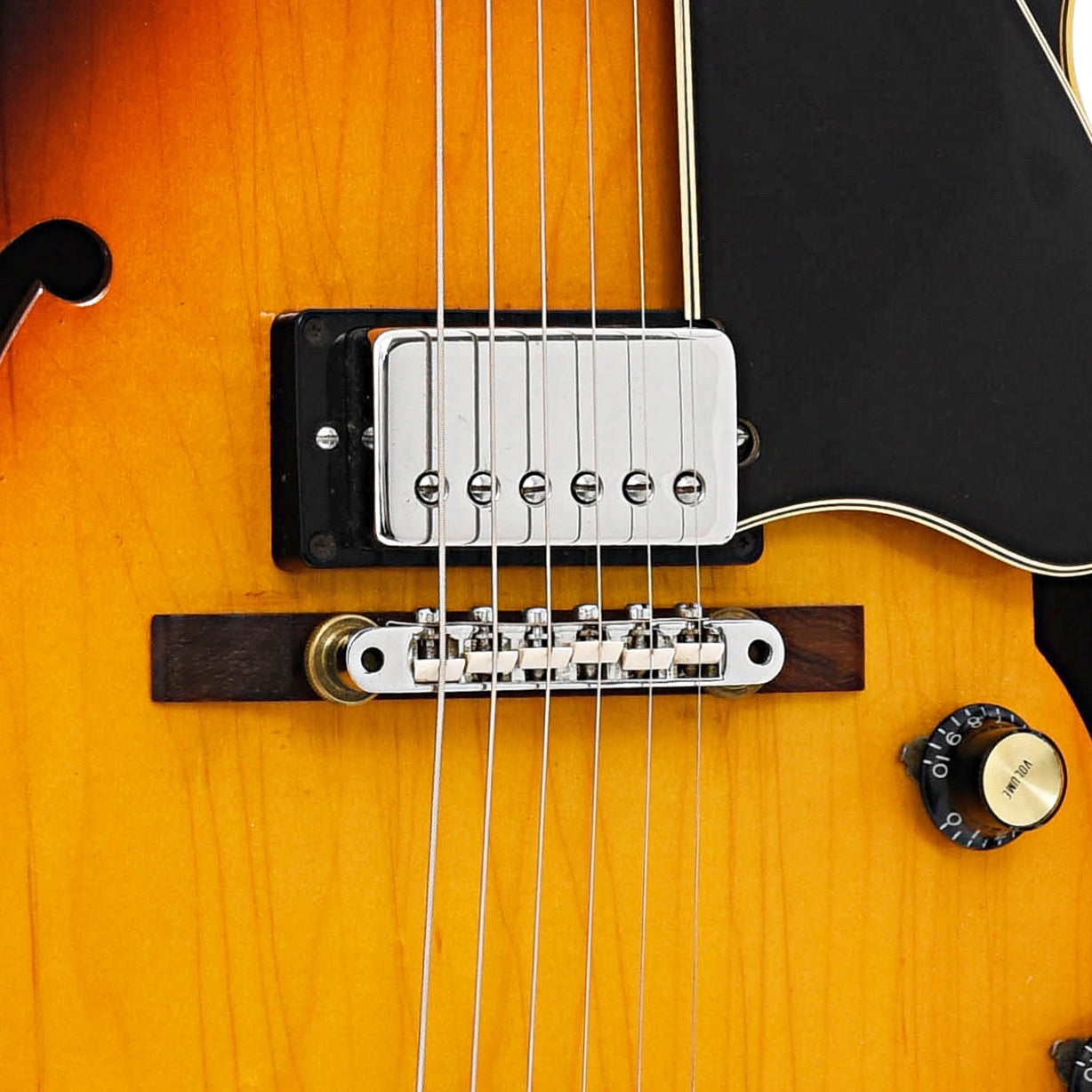 bridge of 1968 Gibson ES-175 D Hollowbody Electric