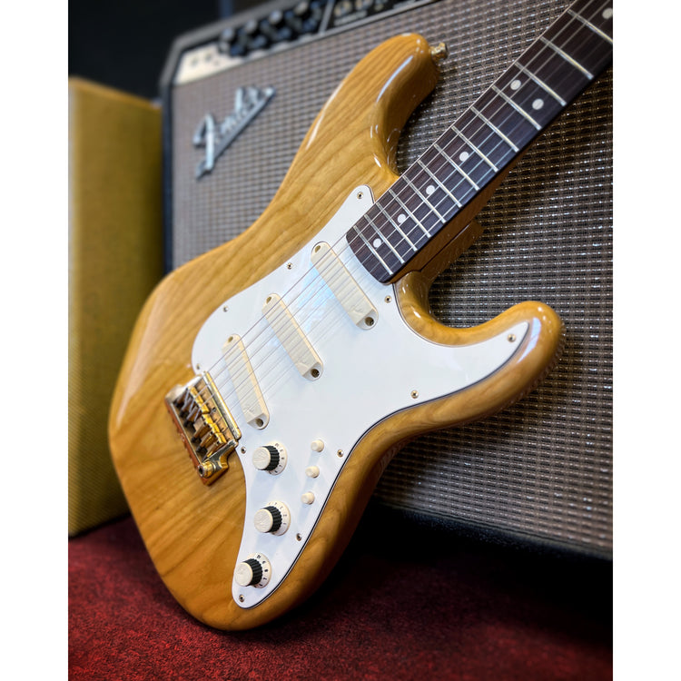 Fender Gold Elite Stratocaster Electric Guitar (1983)