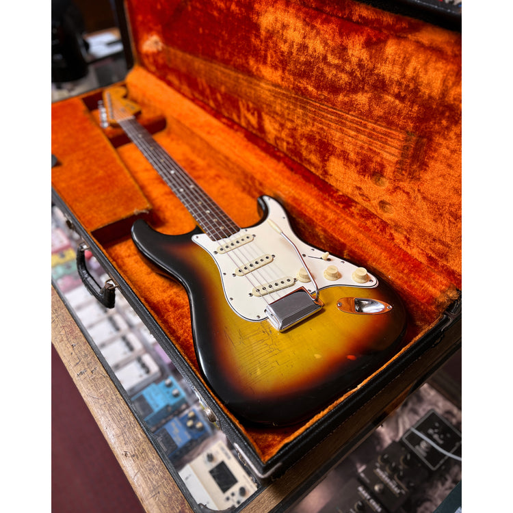 Fender Stratocaster Electric Guitar (1966)