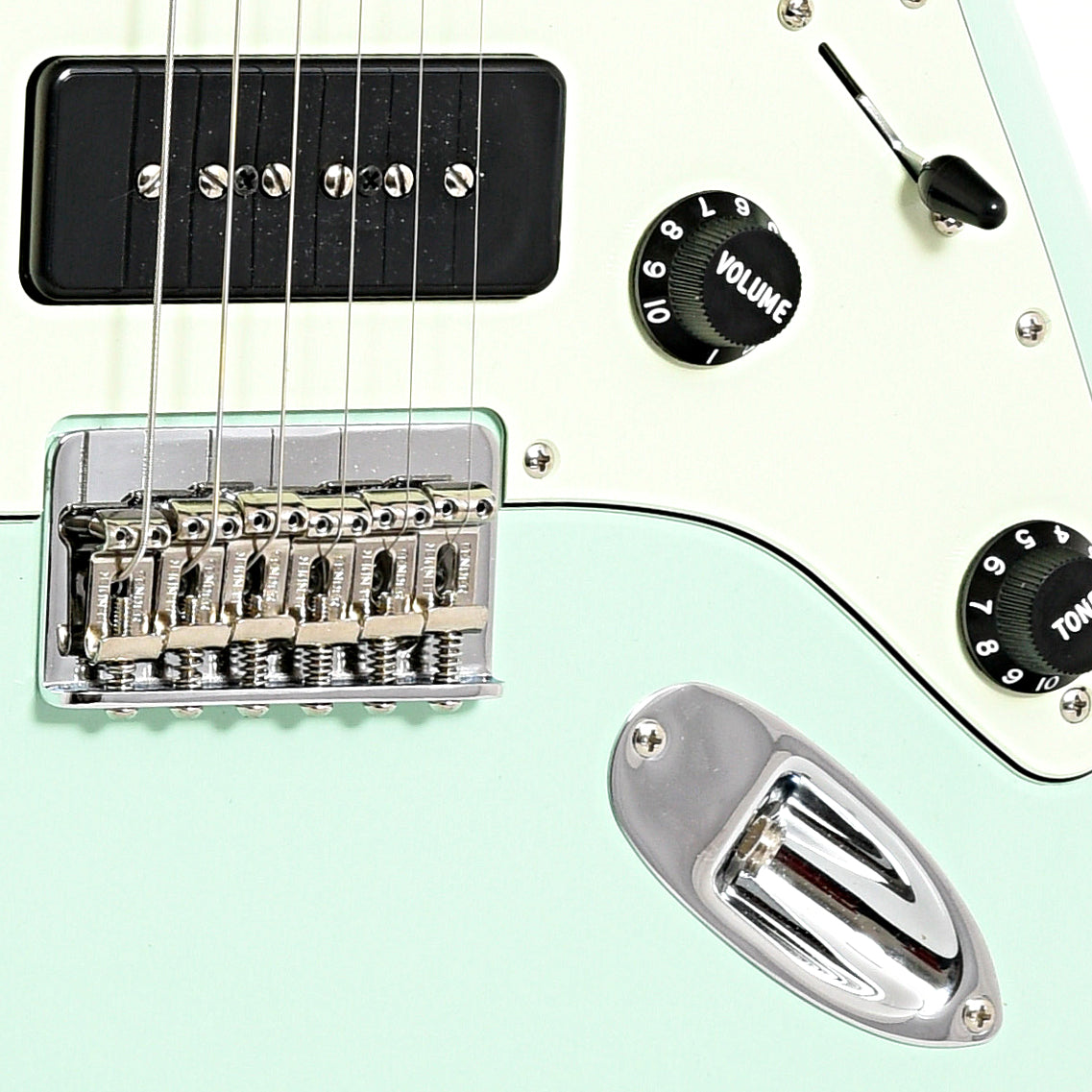 Bridge and controls of Fender Stratocaster Noventa 