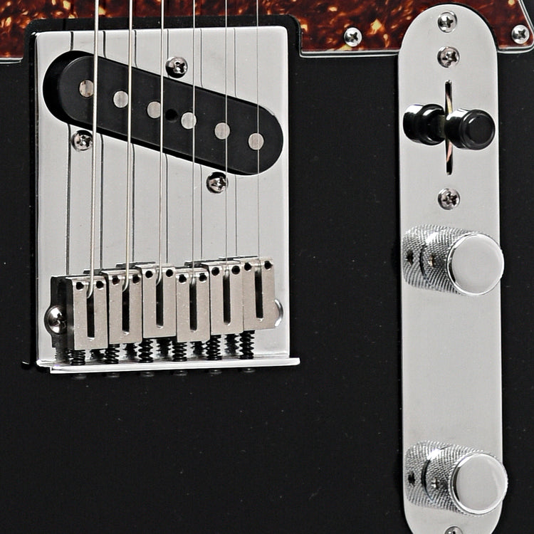 Bridge and controls of Fender American Series Telecaster 