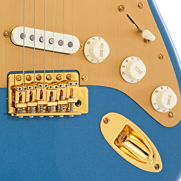 Bridge of Squier 40th Anniversary Stratocaster, Gold Edition, Lake Placid Blue