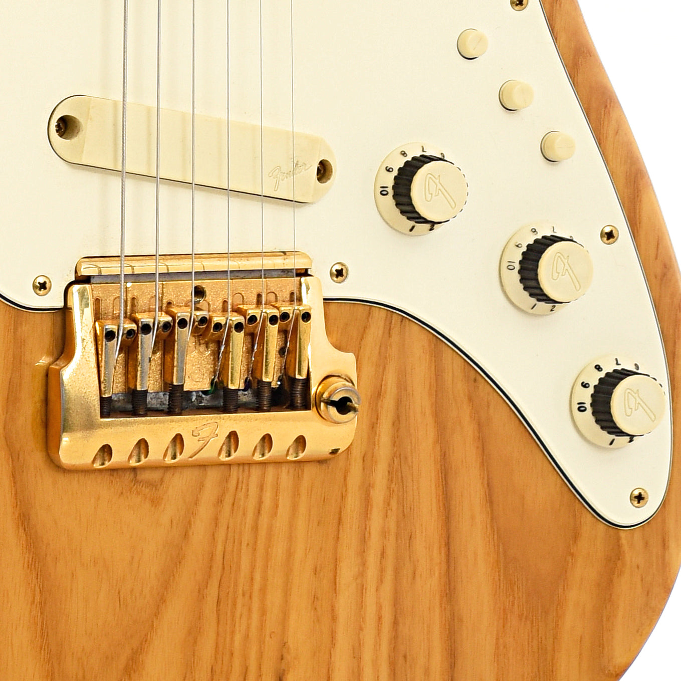 Bridge and controls of Fender Stratocaster Elite