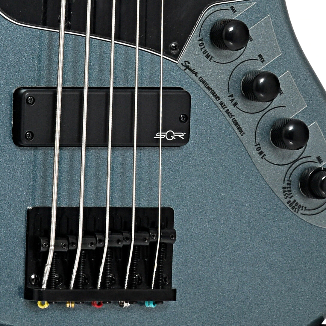 Bridge and controls of Squier Contemporary Active Jazz Bass HH V, Gunmetal Metallic