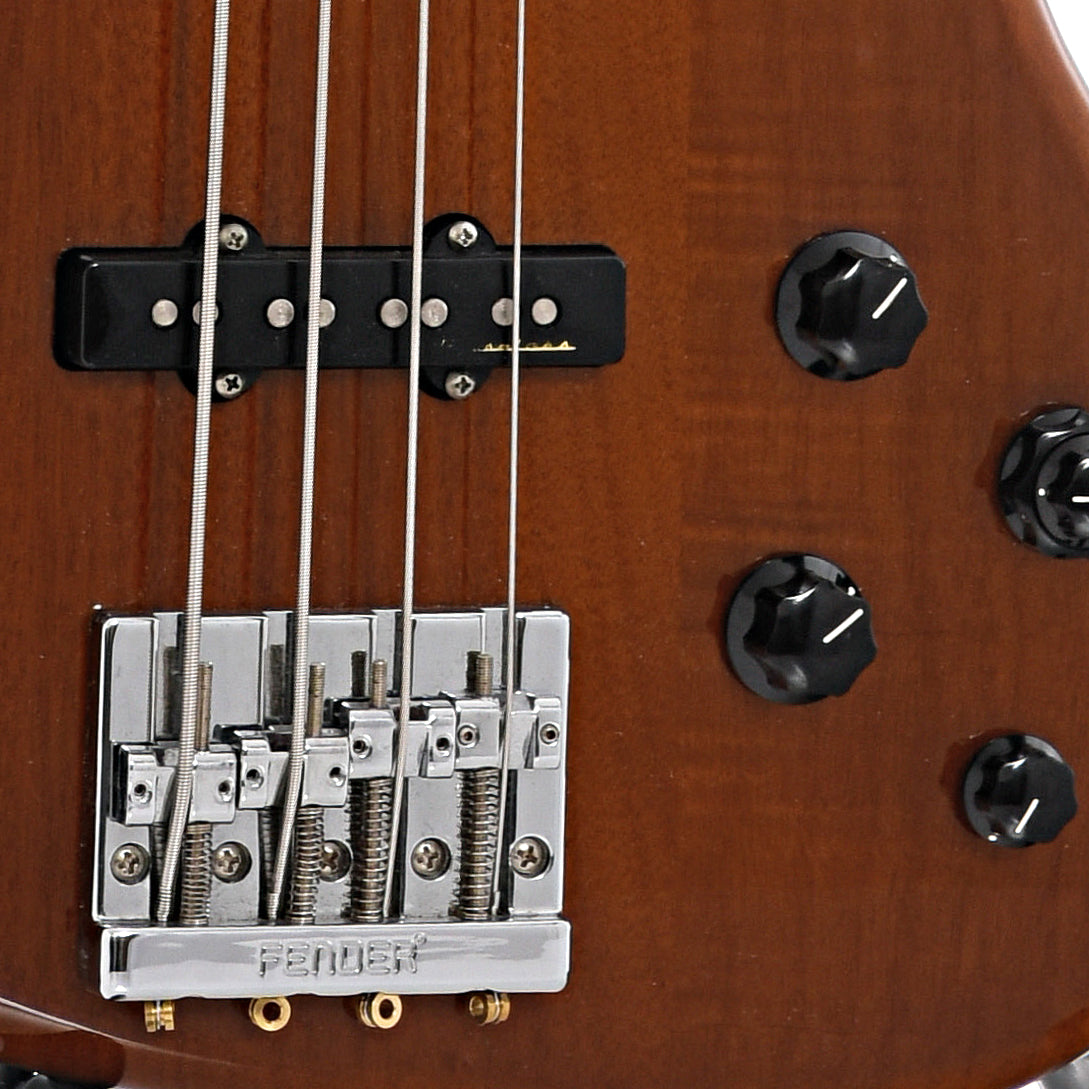 Bridge of Fender Active Deluxe Jazz Bass 