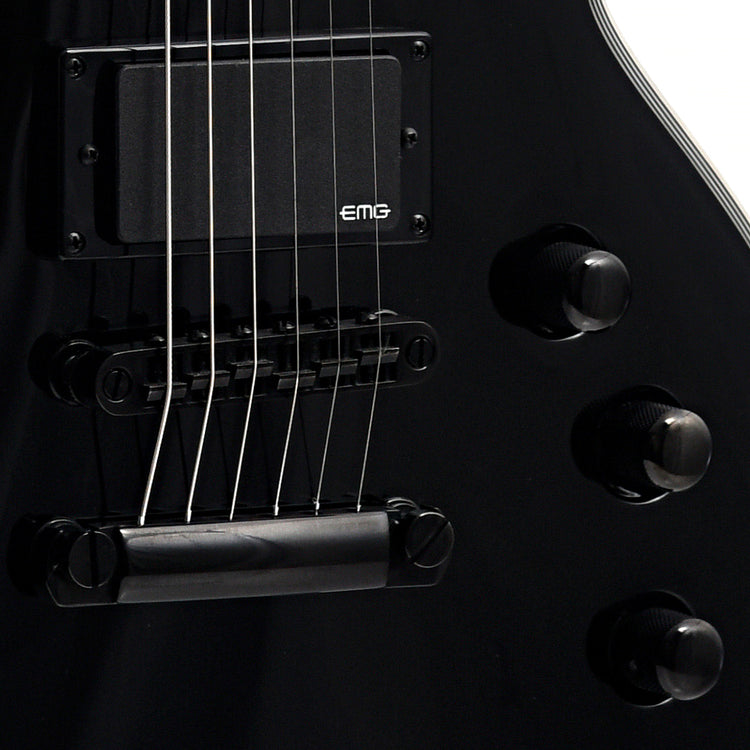 Bridge and controls of ESP LTD EC-401 Electric Guitar, Black