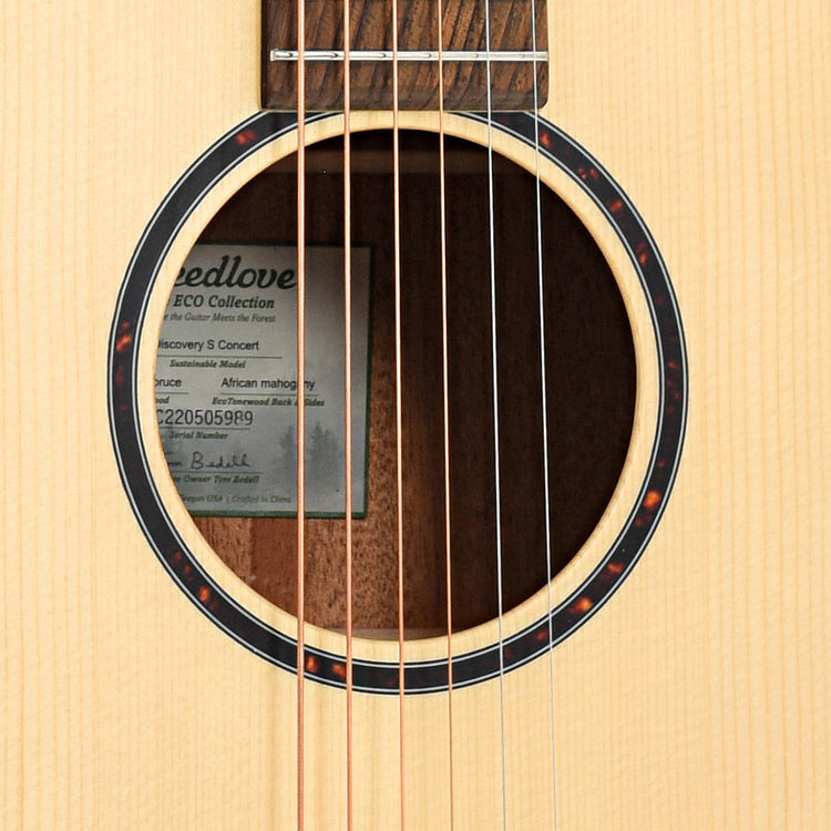 Sound hole of Breedlove Eco Collection Discovery S Concert European-African Mahogany