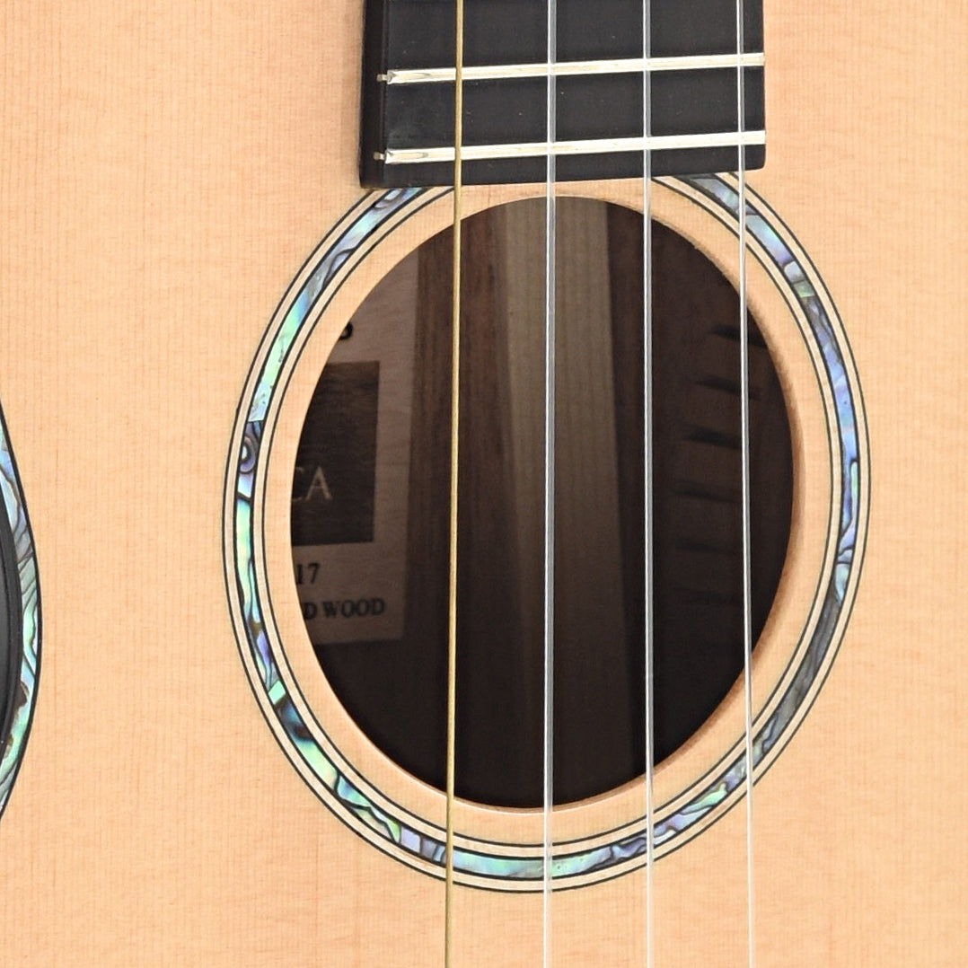 sound hole of Romero Creations Signature Tenor Ukulele,  Spruce & Mahogany