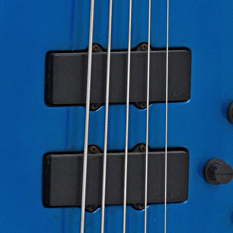 Pickups of Peavey  GV Graphite Neck  5-String Bass