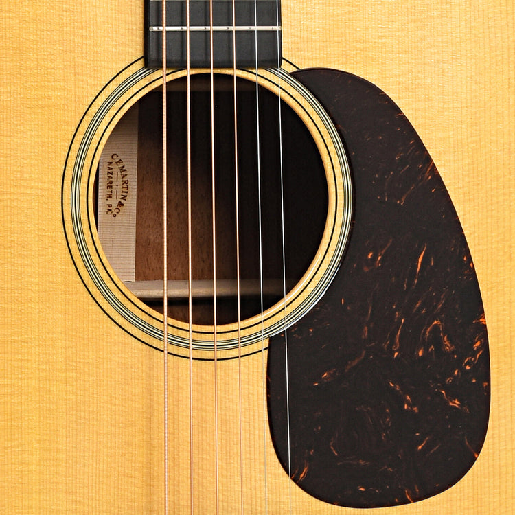 Sound hole and pickguard of Martin Custom 18-Style Dreadnought, Quilted Mahogany