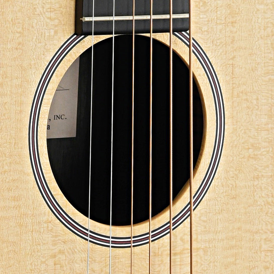 Sound hole of Martin LX1 Lefthanded Little Martin Solid Spruce 