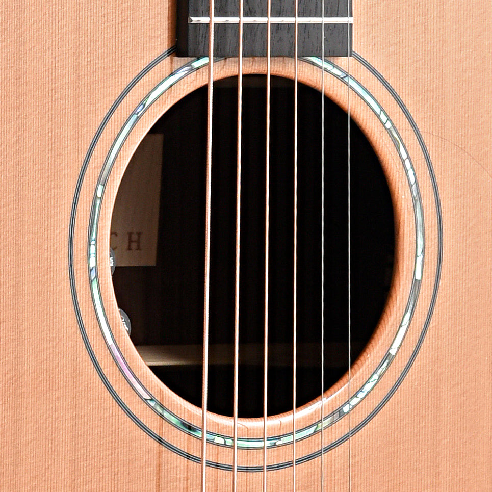 Sound hole of Furch Yellow OMc-CR VTC
