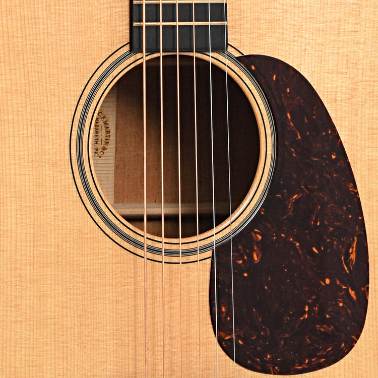 Sound hole and pickguard of Martin D-18 Modern Deluxe Acoustic Guitar
