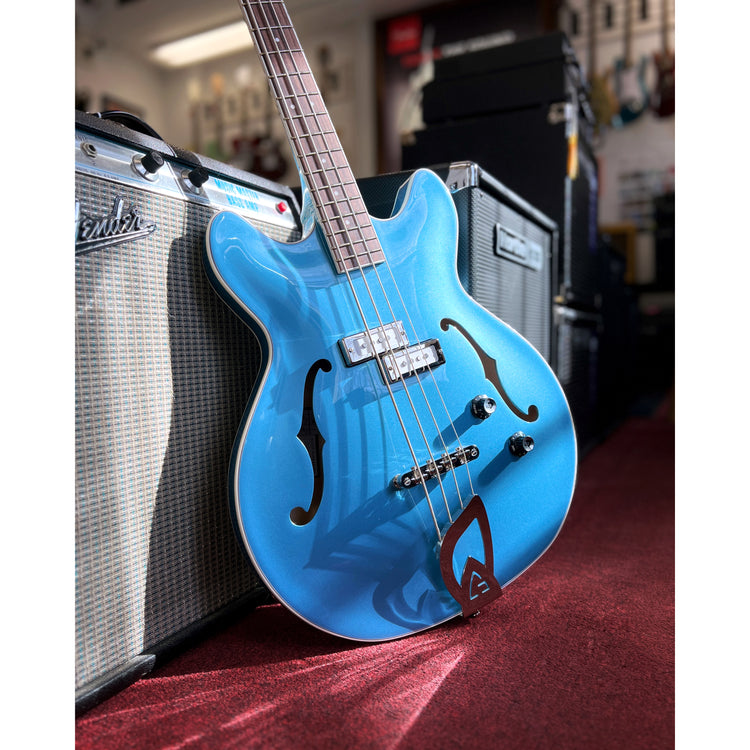 Guild Starfire 1 Bass, Pelham Blue