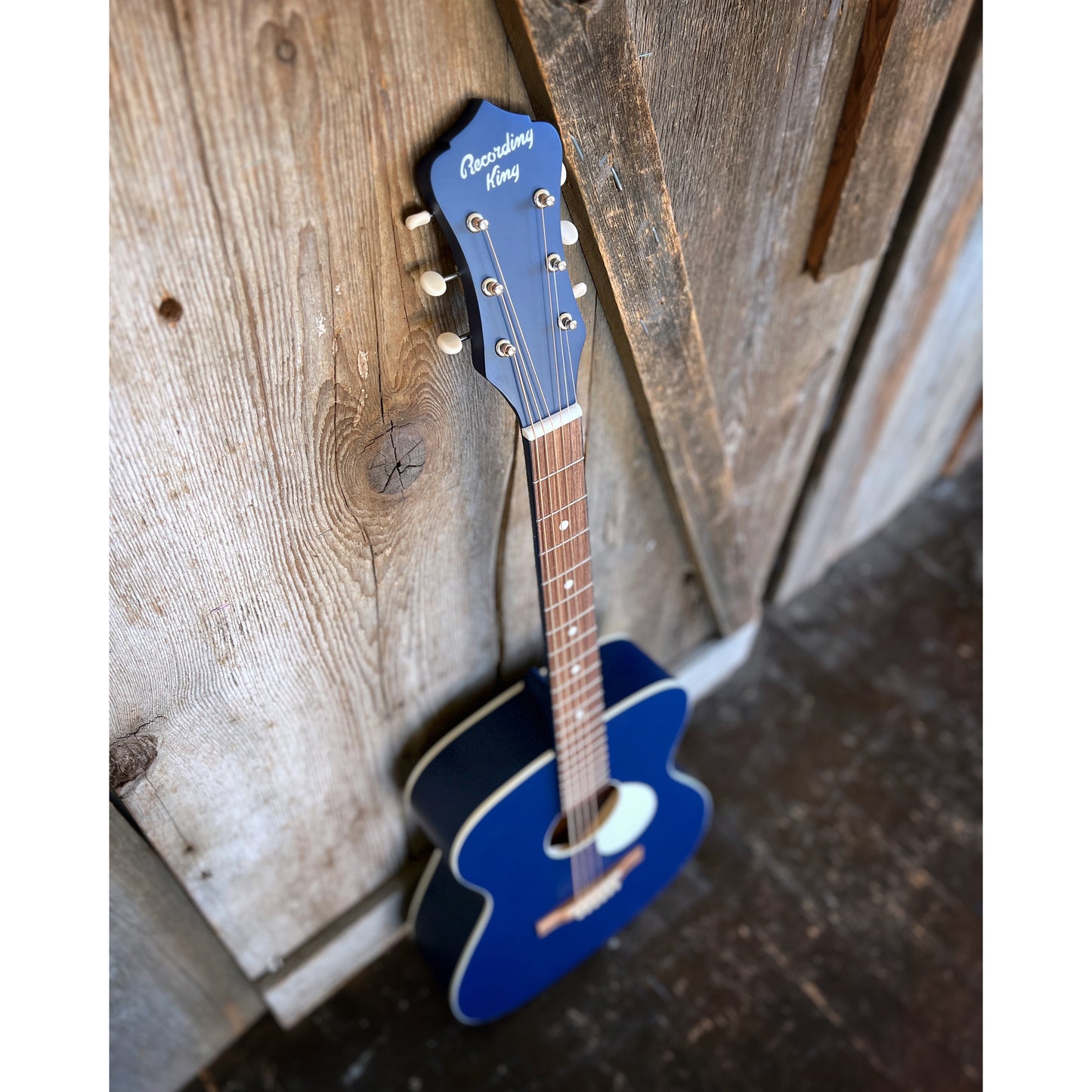 Recording King Dirty 30s Series 7 000 Acoustic Guitar, Wabash Blue